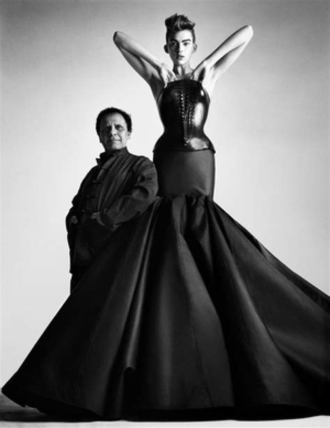 azzedine alaia couturier.